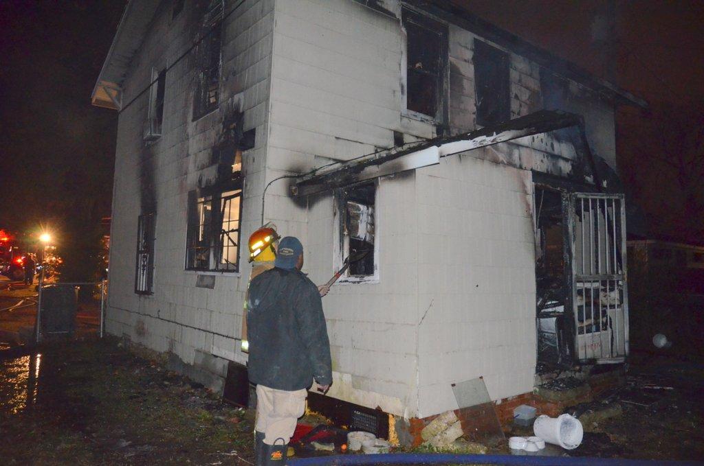 Four Children Barely Escape from House Fire