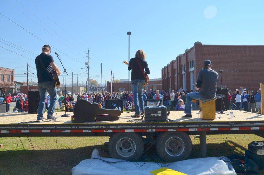 Hundreds Attend Fundraiser for Firefighter's Son