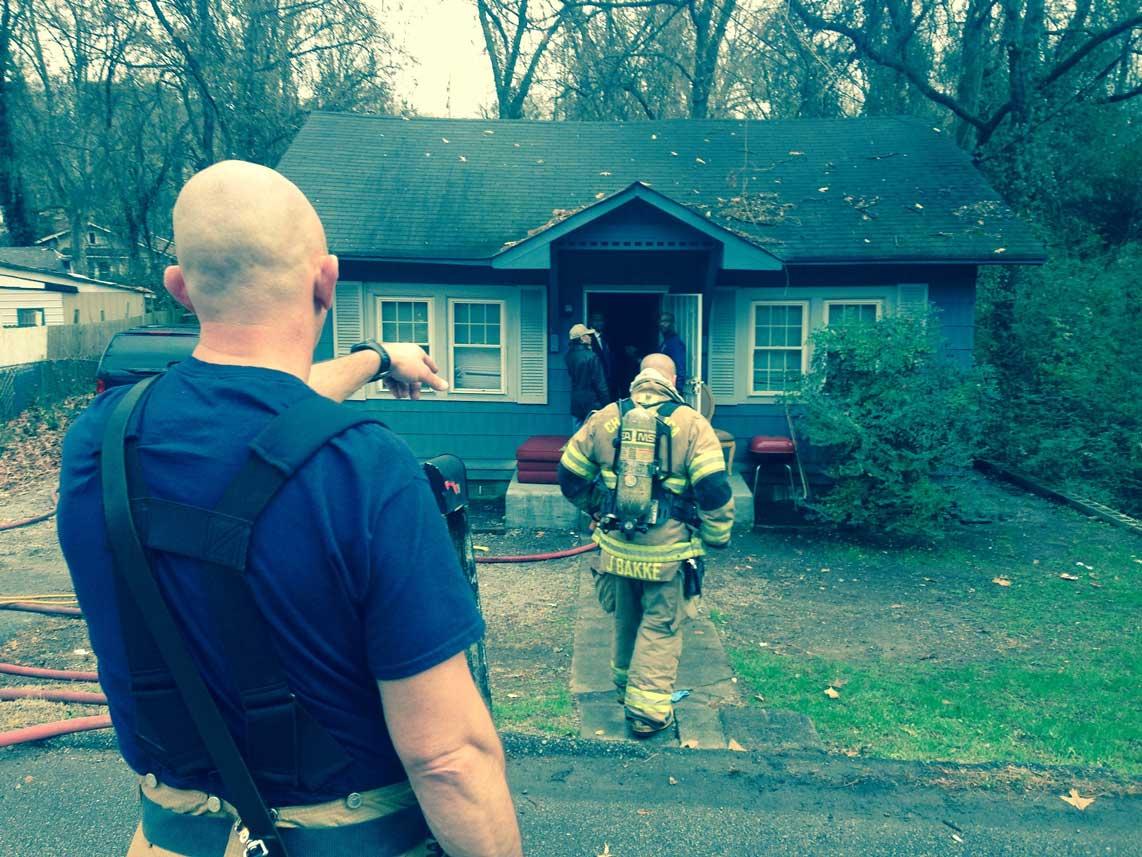 Afternoon Fire Displaces Four People