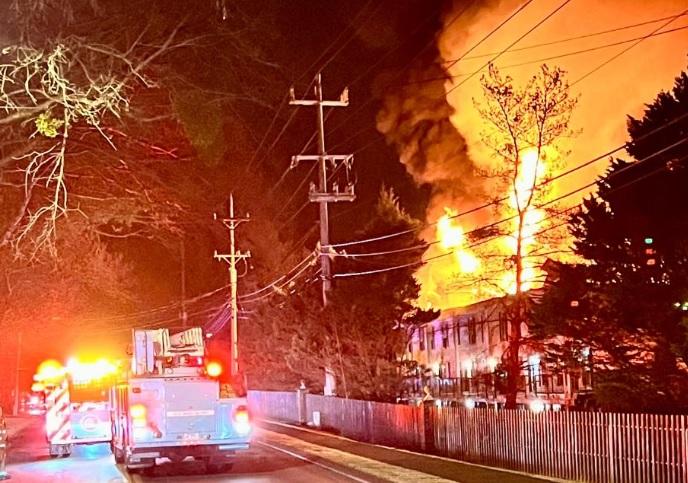 Apartment blaze damages multiple units