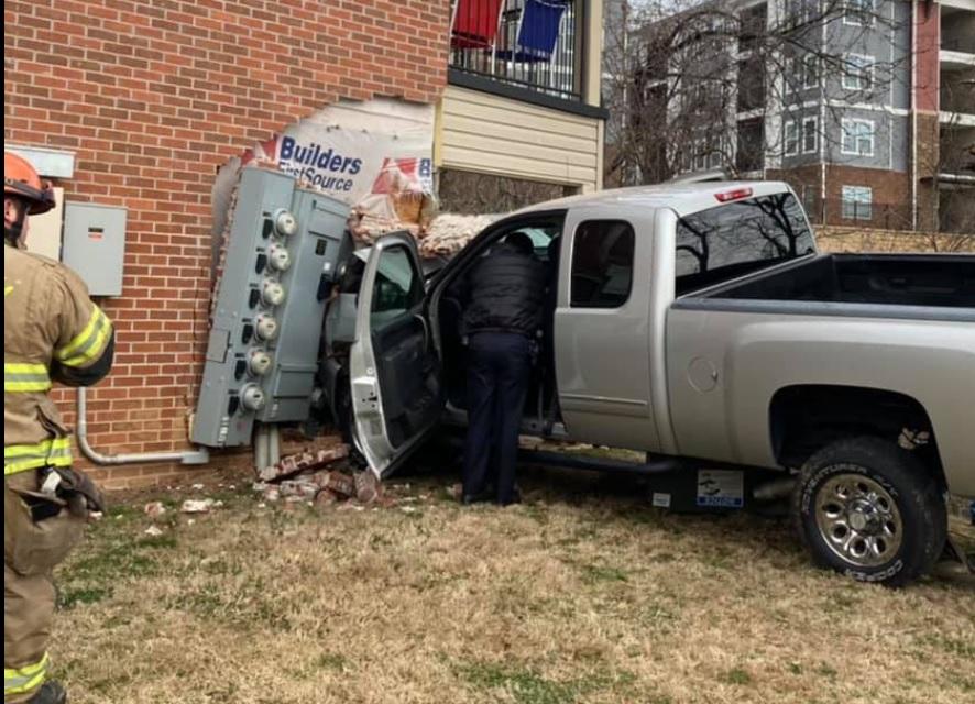 CFD assists when truck crashes into building