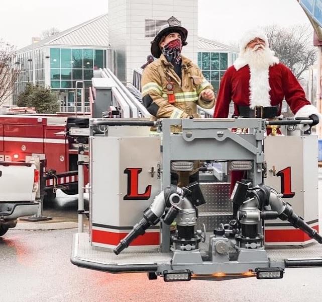 CFD helps Santa with a special visit