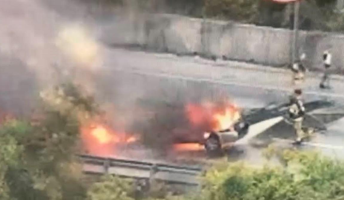 Crash causes I-24 car fire