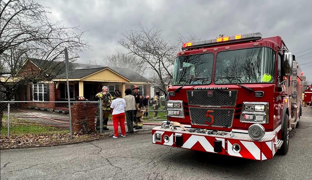 E 5th Street fire damages Glenwood home