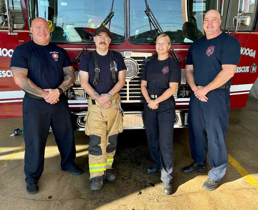 Firefighters deliver baby girl