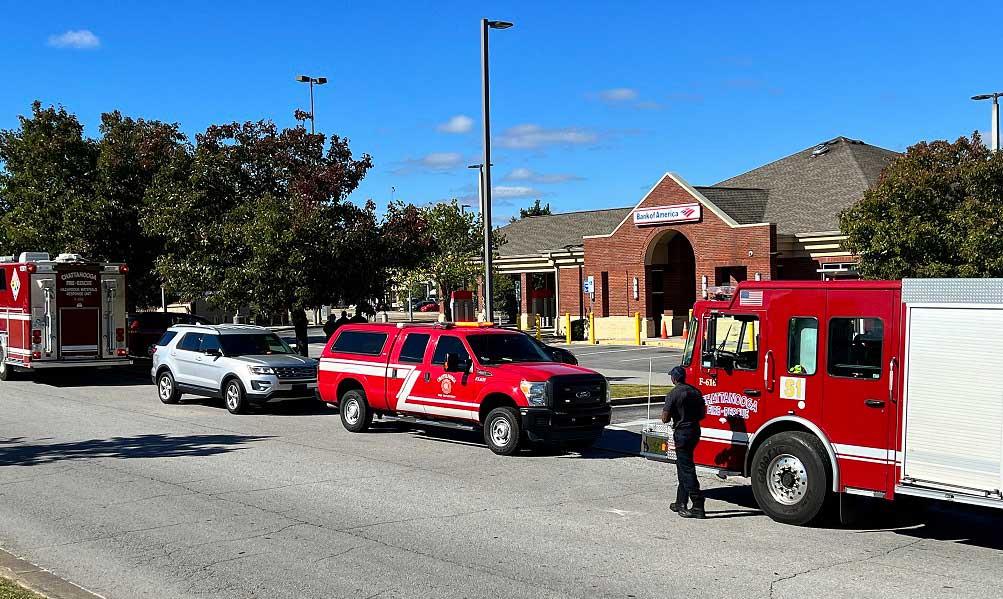 Hazmat response at Gunbarrel Rd bank