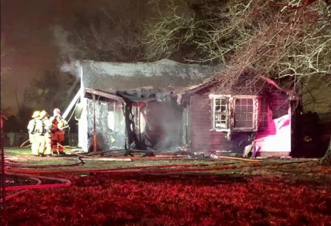 Quick work halts Givens Rd house fire