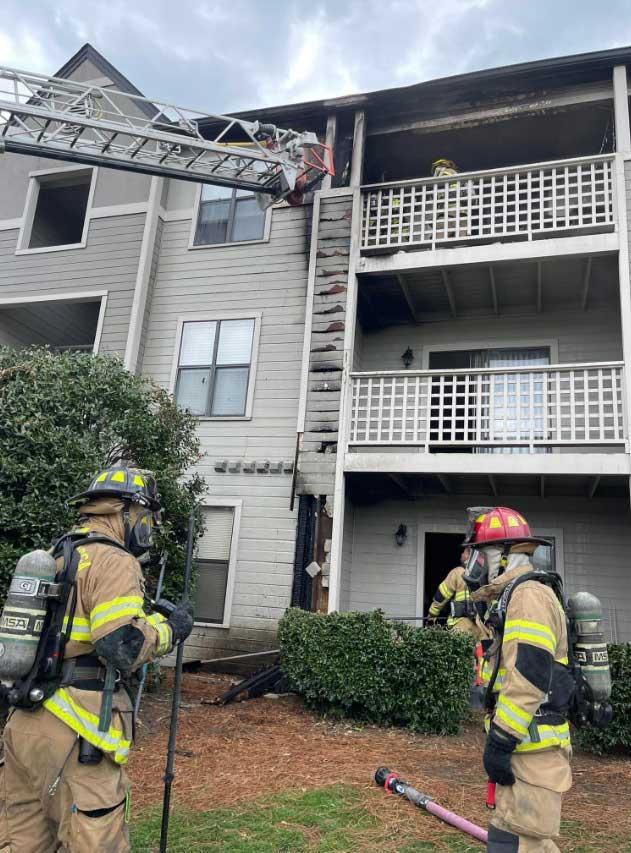 Standifer Gap Road apartment fire