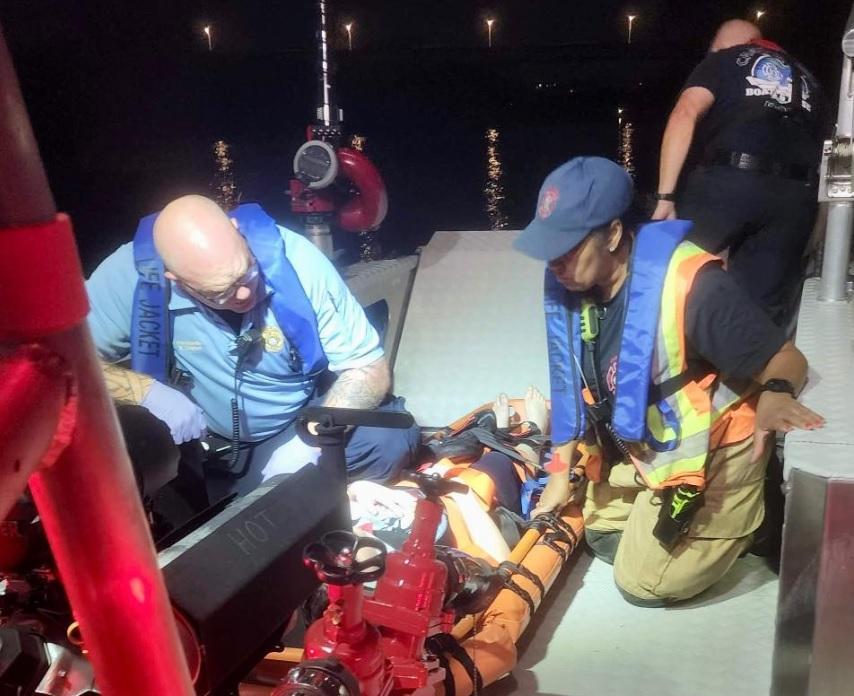 Woman saved after jumping off Walnut Street Bridge